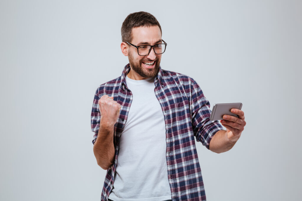 Phone scrubbing process for checking and filtering phone numbers