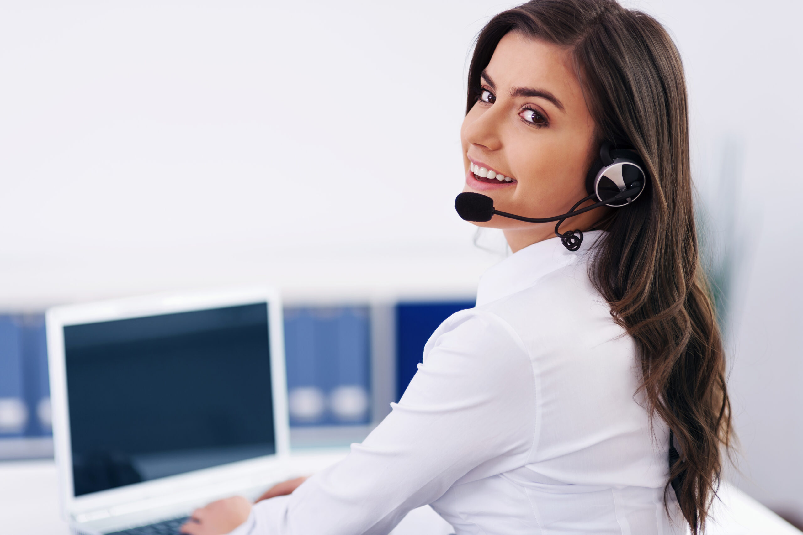 VoIP PBX Hosting: Benefits, Features & How It Works 2026